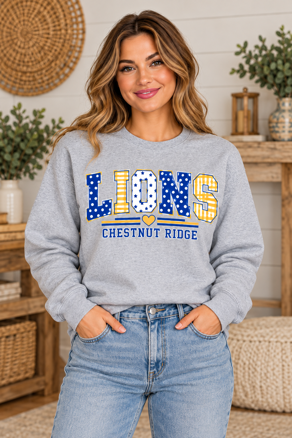 Chestnut Ridge Lions Mixed Pattern Lions Crewneck — Sport Gray