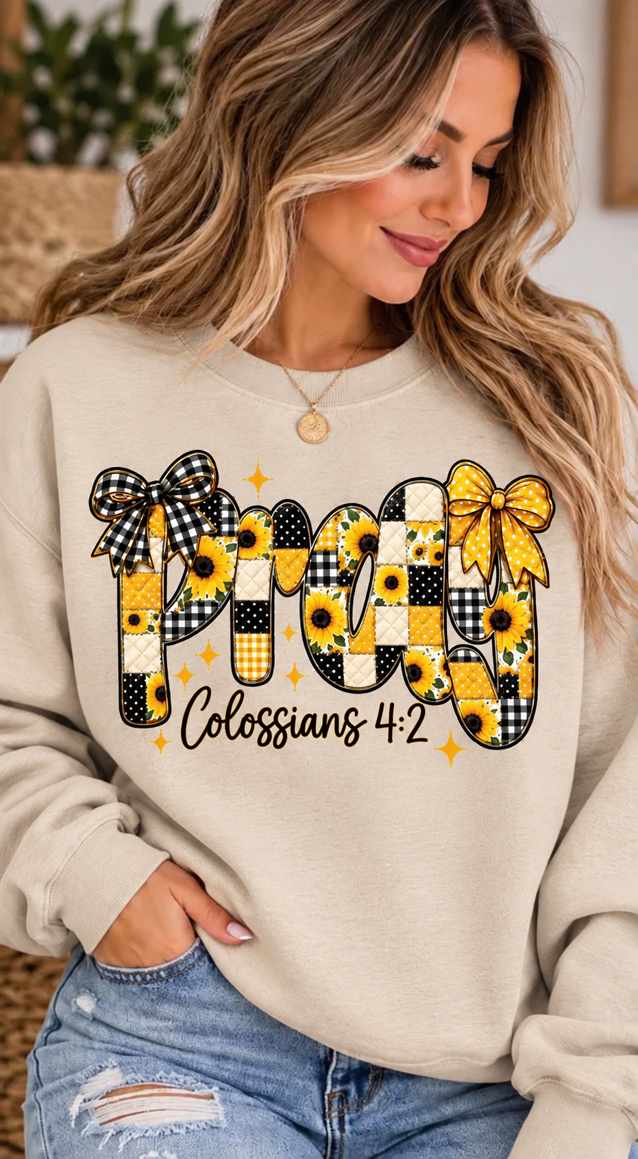 PRAY Colossians 4:2 Crewneck in Sand